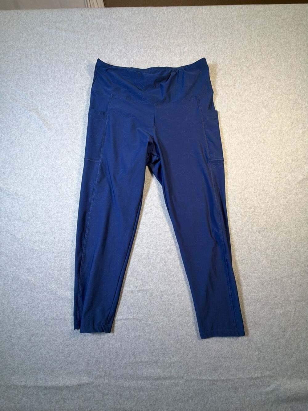 Bally Total Fitness Women's Size L Blue Patterned Pocket Leggings